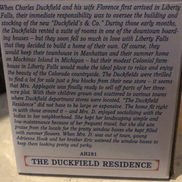 Liberty Falls Collection Village- “The Duckfield Residence“ - Picture 7 of 9